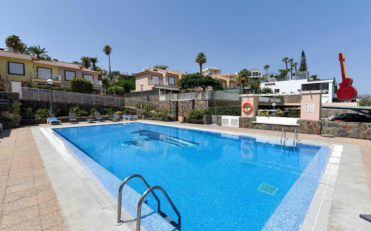 Chalet Santa Ana 7