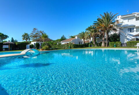 Ducado de Golf Blue: Blue, Water, Swimming Pool, Leisure, Resort, Landscaping, Tropics, Shade, Resort Town