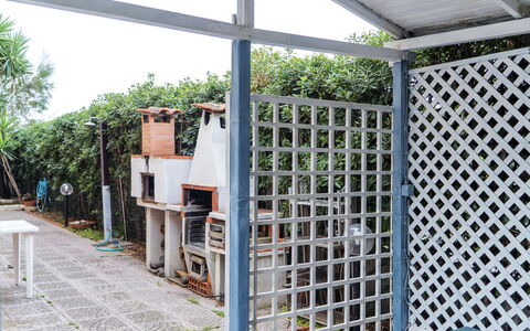La Terrazza Di Santa Marinella: Plant, Fence, Mesh, Wood, Shade, Tree, Composite Material, Real Estate, Facade, Home Fencing