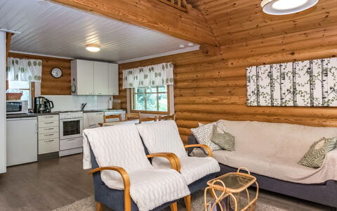 Vihreä Mökki: Bed, Furniture, Bedroom, Interior Design, Bedding, Bed Sheet, Flooring, Wood, Floor, Room