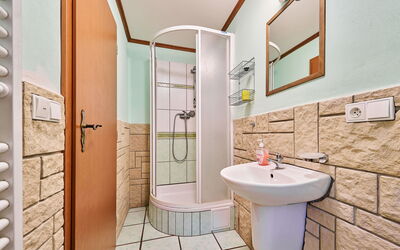 Accommodation:&nbsp;Chlívce U Hronova 10.2