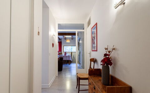 Saint Gervais 175: Furniture, Table, Plant, Picture Frame, Houseplant, Flowerpot, Wood, Lighting, Building, Interior Design