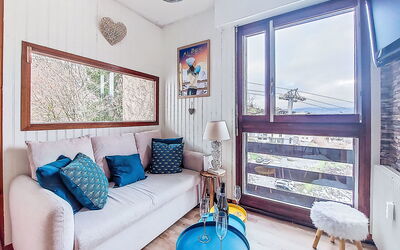 Accommodation:&nbsp;Le Diorama 175.4