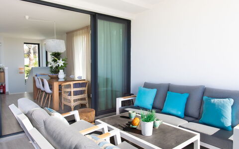 Royal Palm: Table, Couch, Furniture, Property, Plant, Houseplant, Comfort, Pillow, Living Room, Building