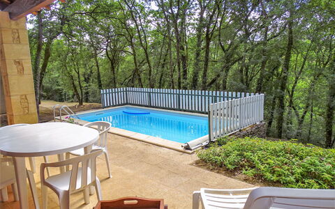 Le Sorbier: Plant, Furniture, Water, Property, Swimming Pool, Tree, Outdoor Furniture, Shade, Rectangle, Building