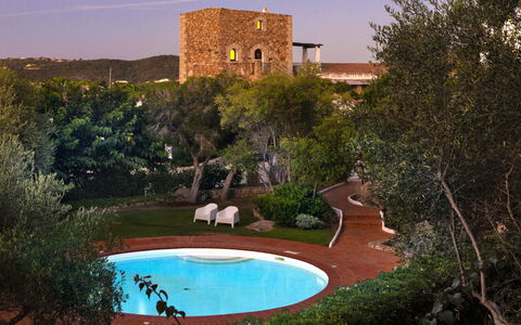 Porto Cervo 624: Water, Sky, Plant, Swimming Pool, Tree, Arecales, Shade, Urban Design, Leisure, Grass