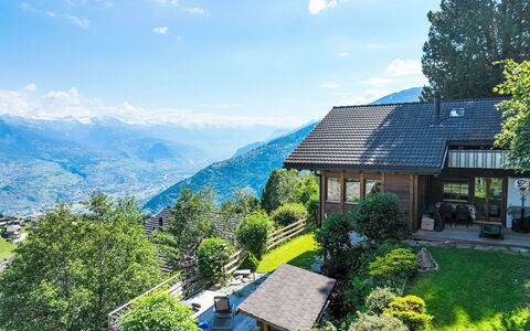 L'Aïeul: Cloud, Sky, Plant, Building, Mountain, Natural Landscape, Leaf, Azure, Window, Tree