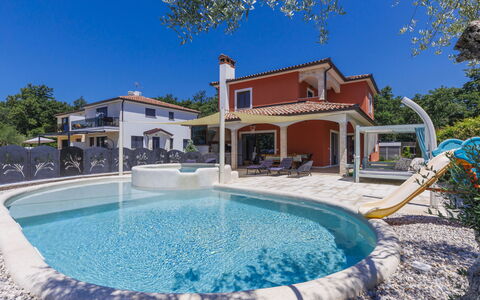 Villa Amaii: Water, Sky, Property, Swimming Pool, Azure, Blue, Nature, Plant, Tree, Leisure