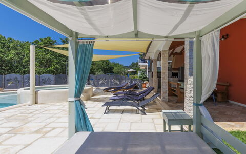 Villa Amaii: Plant, Shade, Outdoor Furniture, Interior Design, Swimming Pool, Architecture, Sunlounger, Leisure, Chair, Real Estate
