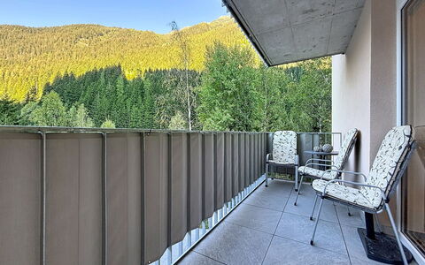 Apart Annabell: Shade, Balcony, Chair, Window Covering, Outdoor Furniture, Alps, Daylighting, Window Treatment, Fence