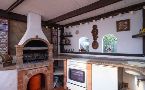 Salamanca: Property, Interior Design, Lighting, Hearth, Wood, Living Room, Flooring, Real Estate, Brick, Gas