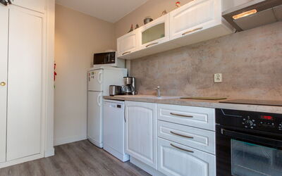 Accommodation:&nbsp;Marines 2 355.4