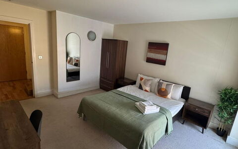 Great Suffolk Street, Waterloo: Furniture, Interior Design, Floor, Flooring, Bed, Bedroom, Wood, Room, Bed Sheet, Ceiling