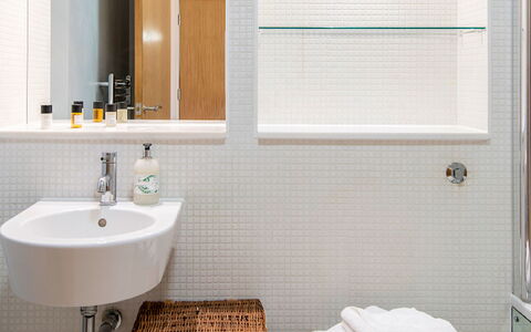 Great Suffolk Street, Waterloo: Mirror, Tap, Sink, Plumbing Fixture, Property, Bathroom Sink, White, Bathroom, Wood