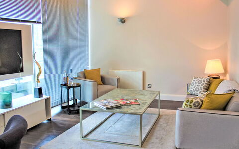 Accommodation:&nbsp;Lawrence House 303.2