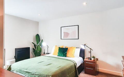 Friends Street: Furniture, Comfort, Building, Wood, Interior Design, Floor, Flooring, Shade, Bed