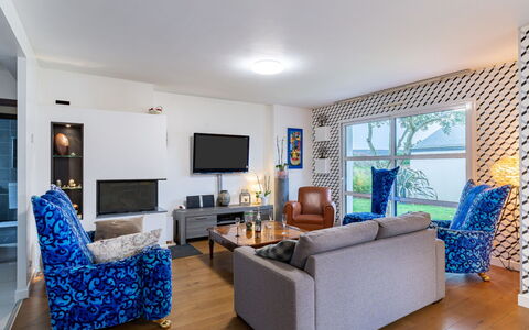 Le Clos Velin: Furniture, Table, Blue, Building, Couch, Chair, Wood, Comfort, Interior Design
