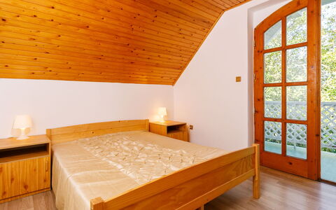 Elisabeth: Furniture, Building, Window, Comfort, Wood, Interior Design, Wood Stain, Floor, House