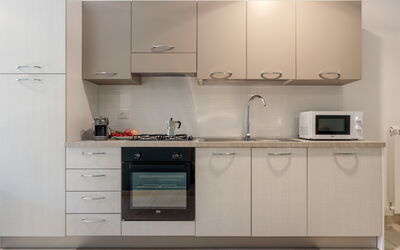 Accommodation:&nbsp;Palermo 210.1