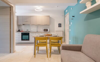 Accommodation:&nbsp;Palermo 210.1
