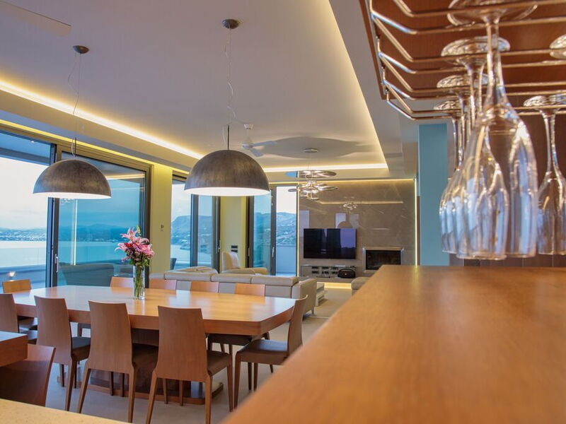 Amfitriti Luxury Villa