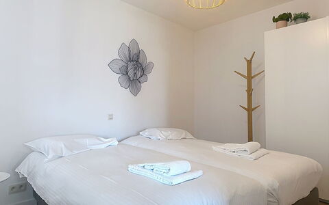 Miramar with Terrace: Wall, Interior Design, Floor, Bed, Wood, Bedroom, Flooring, Bedding, Bed Sheet, Ceiling