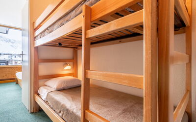 Accommodation:&nbsp;Home Club (Lavachet) 200.13