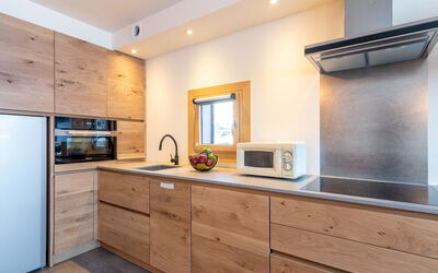 Accommodation:&nbsp;Home Club (Lavachet) 200.10