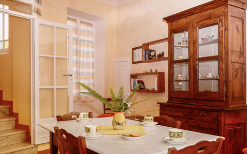 Valloria 609: Table, Furniture, Property, White, Cabinetry, Wood, Interior Design, Chair, Plant, Floor