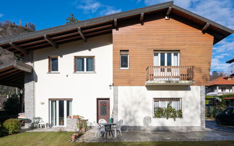 Il Faro: Cloud, Sky, Plant, Building, Property, Window, Door, House, Tree, Land Lot
