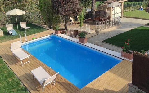 Quercitella: Water, Plant, Building, Property, Furniture, Swimming Pool, Chair, Azure, Outdoor Furniture, Shade