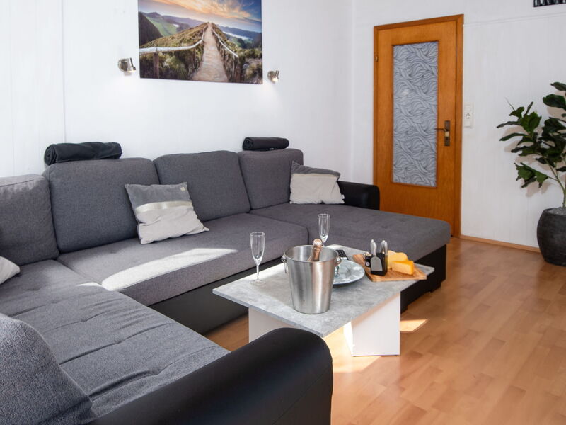 Accommodation:&nbsp;Stark 183.1