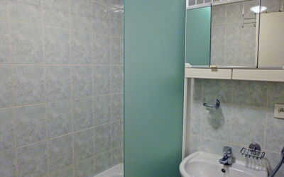 Accommodation:&nbsp;Le 2100 a et B (Lavachet) 245.8