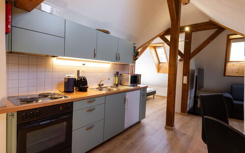 Spatzennest: Kitchen, Countertop, Flooring, Wood, Interior Design, Furniture, Kitchen Appliance, Floor, Major Appliance, Cabinetry