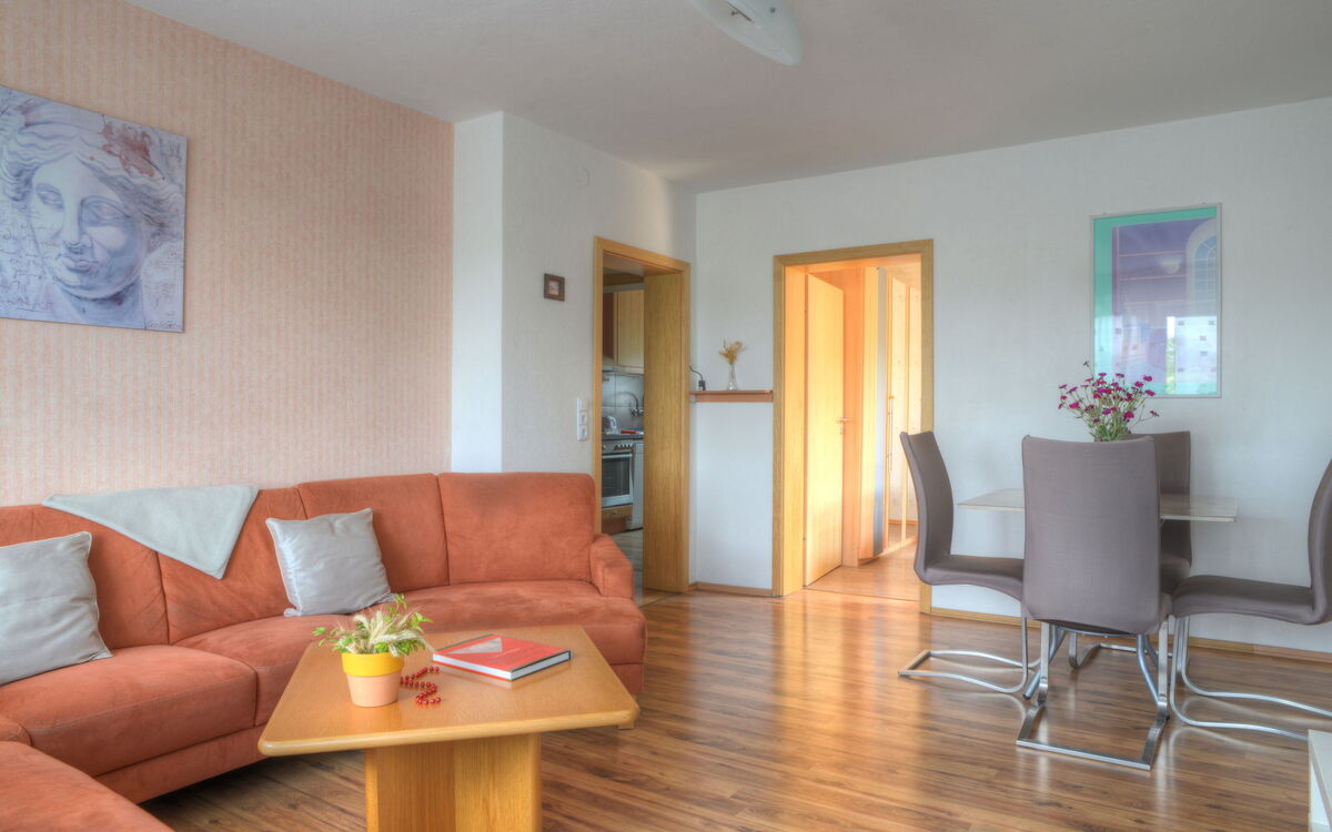 Accommodation:&nbsp;Magy 110.5