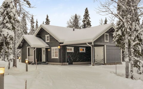 Tiera: Cottage, House, Home, Garden Buildings, Siding, Log Cabin, Farmhouse, Estate, Shed, Yard