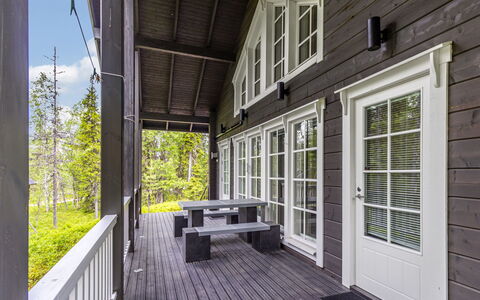 Tiera: Cottage, House, Home, Garden Buildings, Siding, Log Cabin, Farmhouse, Estate, Shed, Yard