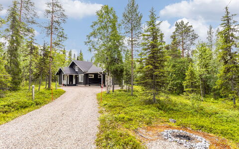 Tiera: Cottage, House, Home, Garden Buildings, Siding, Log Cabin, Farmhouse, Estate, Shed, Yard