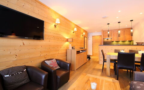 Tignes 340: Interior Design, Room, Building, Property, Wall, Architecture, Furniture, Floor, Ceiling, Design