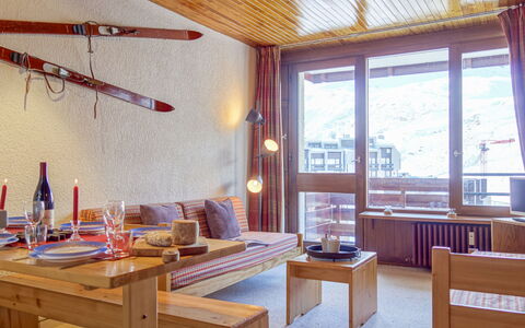 Tignes 340: Table, Property, Furniture, Wood, Interior Design, Couch, Building, Window, Floor, Picture Frame