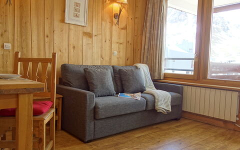 Accommodation:&nbsp;Le Curling a (Val Claret) 350.13