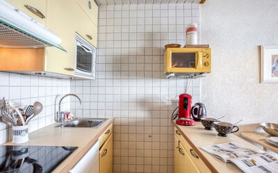 Accommodation:&nbsp;Le Curling a (Val Claret) 350.20