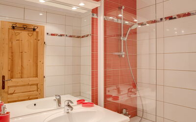 Accommodation:&nbsp;Le Curling a (Val Claret) 350.12