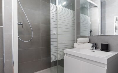 Accommodation:&nbsp;Le Curling a (Val Claret) 350.9