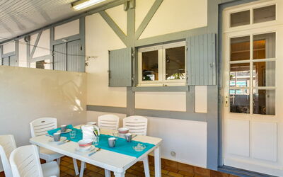 Accommodation:&nbsp;Agur 196.1