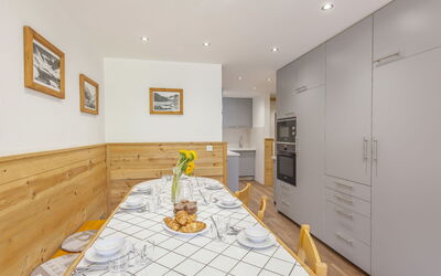 Accommodation:&nbsp;Le Grand Tichot a et B (Val Claret) 375.9