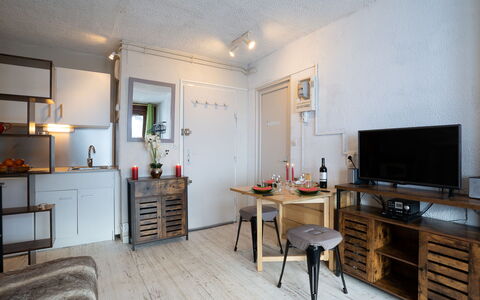 Accommodation:&nbsp;Le Curling B (Val Claret) 380.30