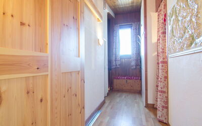 Accommodation:&nbsp;Le Curling B (Val Claret) 380.21