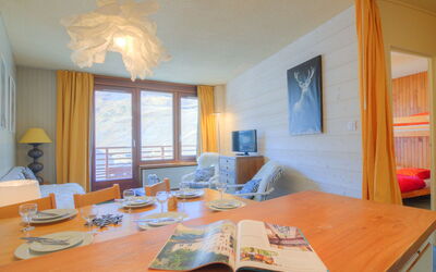 Accommodation:&nbsp;Le Curling B (Val Claret) 380.27