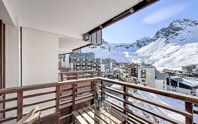 Accommodation:&nbsp;Le Curling B (Val Claret) 380.45